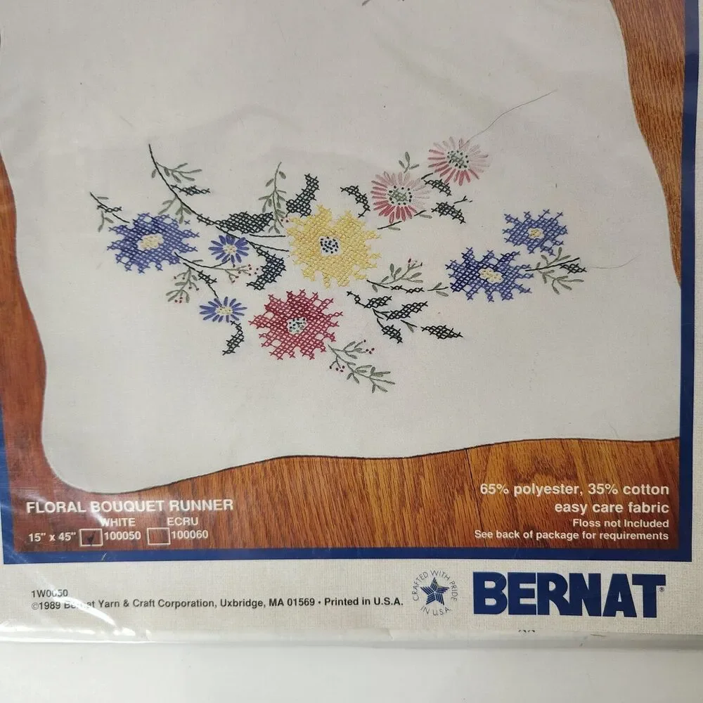Vtg 1989 Bernat Stamped Table Runner Floral Bouquet Stamped Cross Stitch 15x45